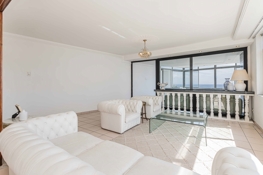 3 Bedroom Property for Sale in Sea Point Western Cape